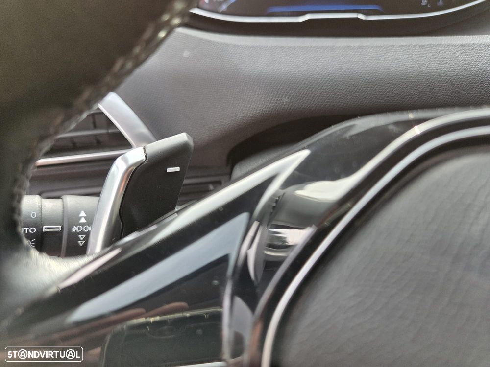 Peugeot 5008 1.5 BlueHDi Allure EAT8 - 18