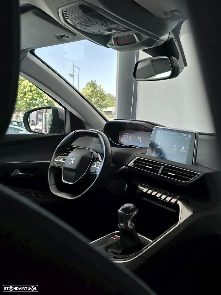 Peugeot 3008 1.5 BlueHDi Active - 24