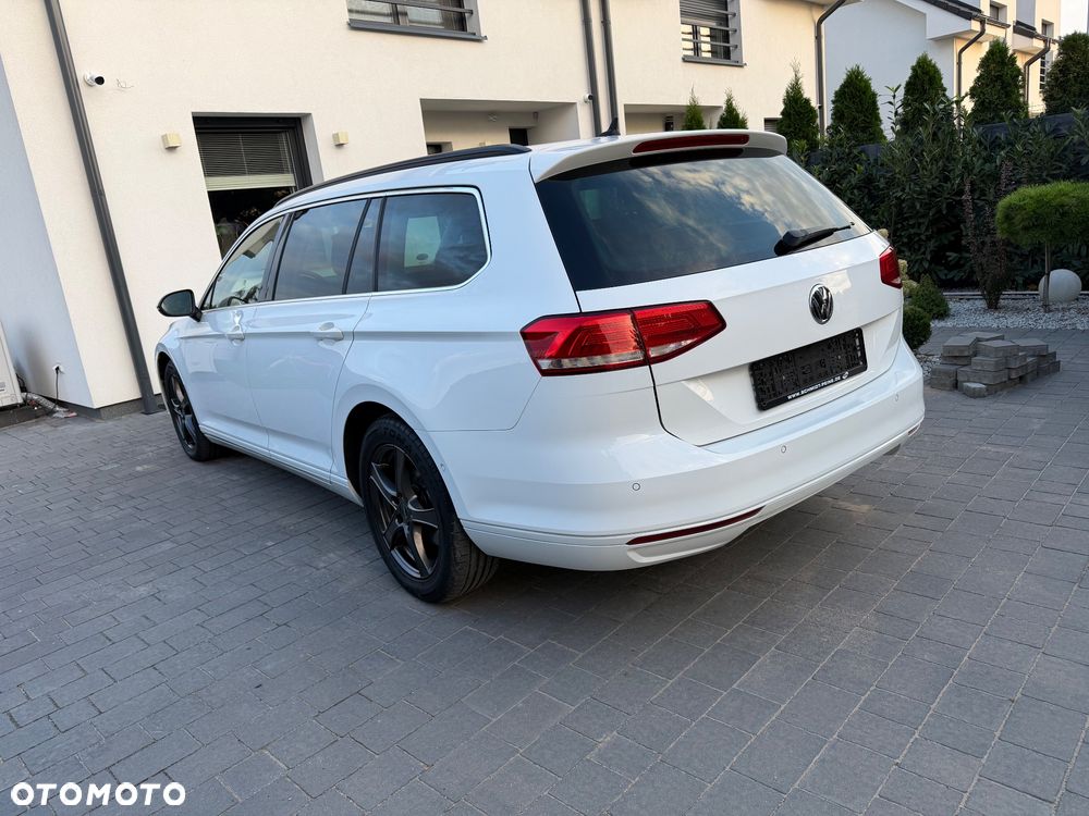 Volkswagen Passat 1.6 TDI (BlueMotion Technology) Comfortline - 10