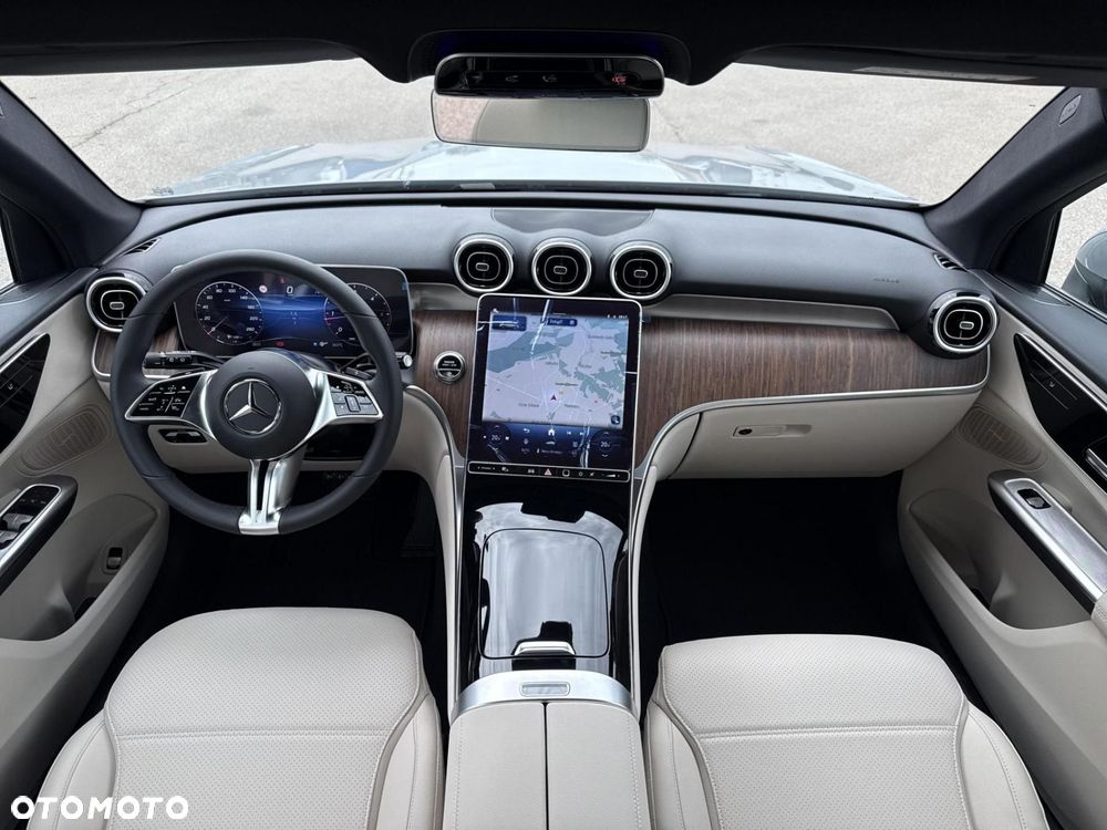 Mercedes-Benz GLC - 20