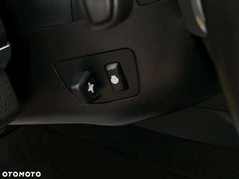 BMW Seria 7 - 18