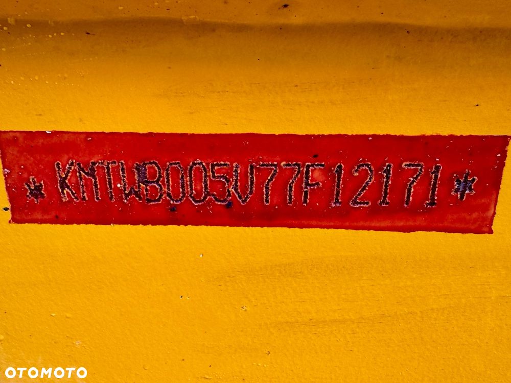 Komatsu WB97S - 11