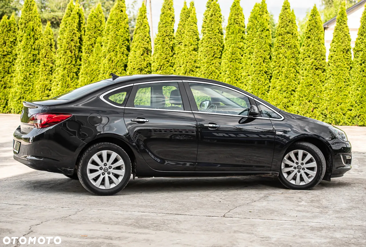 Opel Astra 1.7 CDTI DPF Active - 11