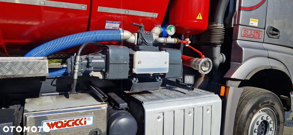 Mercedes-Benz AROCS 3263 - 10