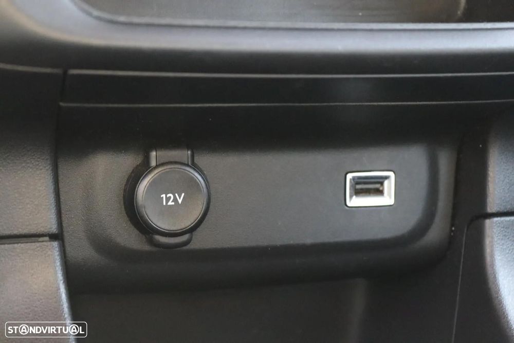 Citroën C3 1.2 PureTech Shine - 17