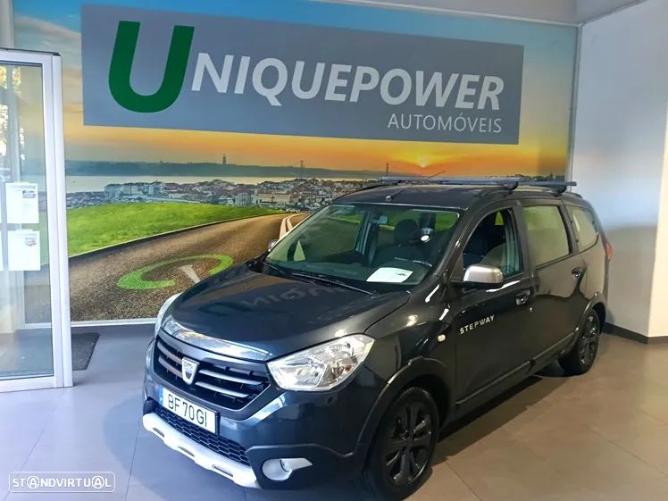 Dacia Lodgy TCe 115 Stepway - 9