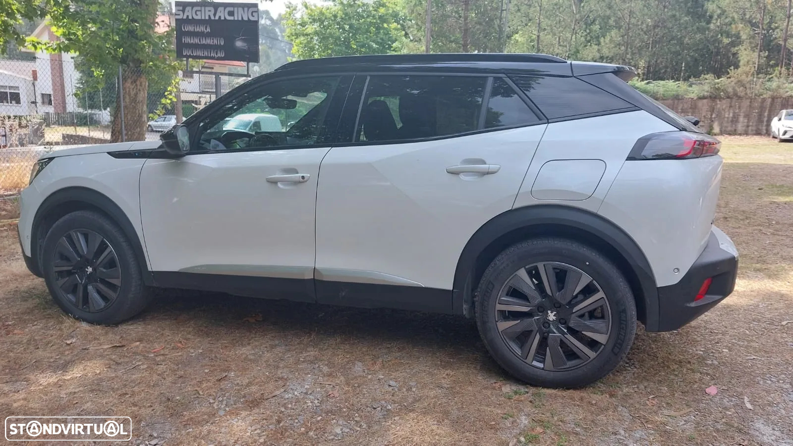 Peugeot e-2008 50 kWh GT Pack - 10
