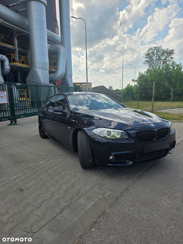 BMW Seria 5 550i Sport-Aut - 3