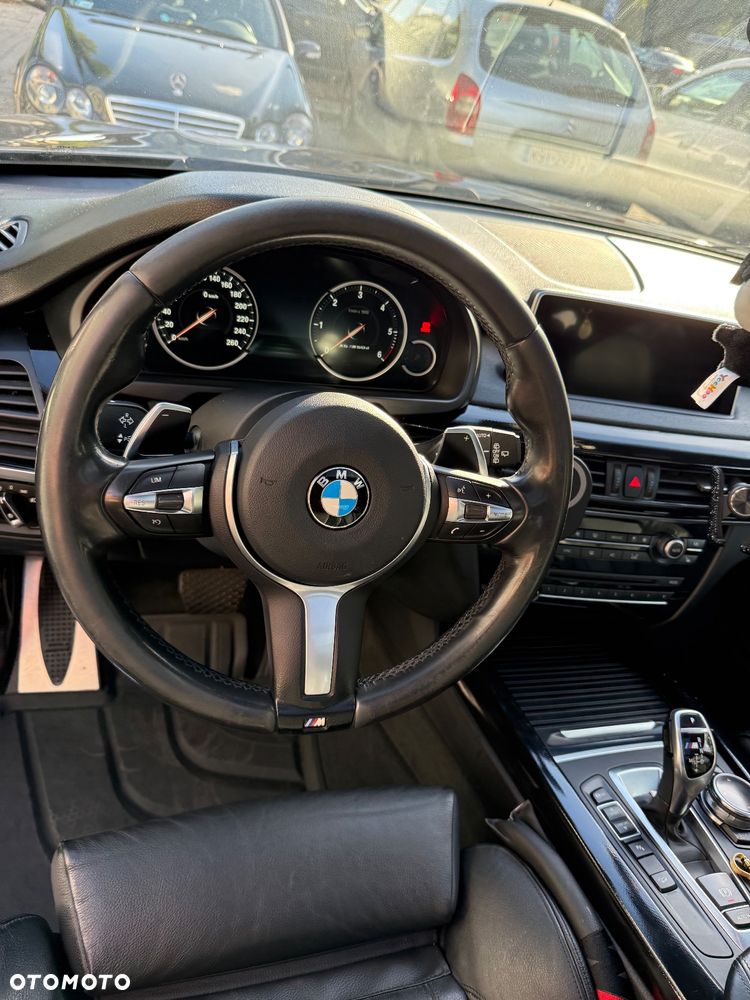 BMW X5 M M50d - 11