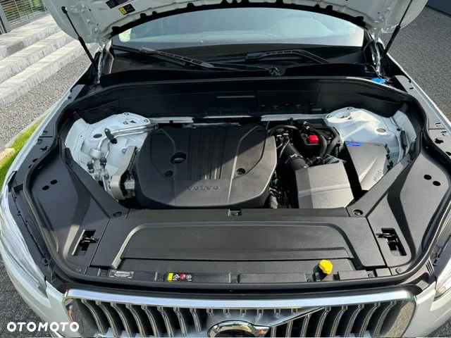 Volvo XC 90 B5 B AWD Core - 29
