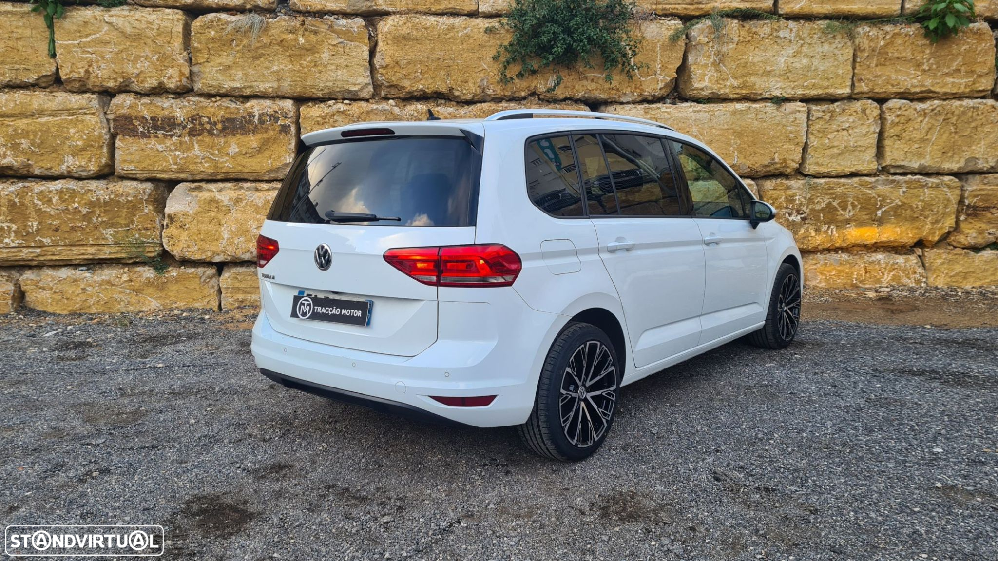 VW Touran 1.6 TDI Confortline DSG - 2