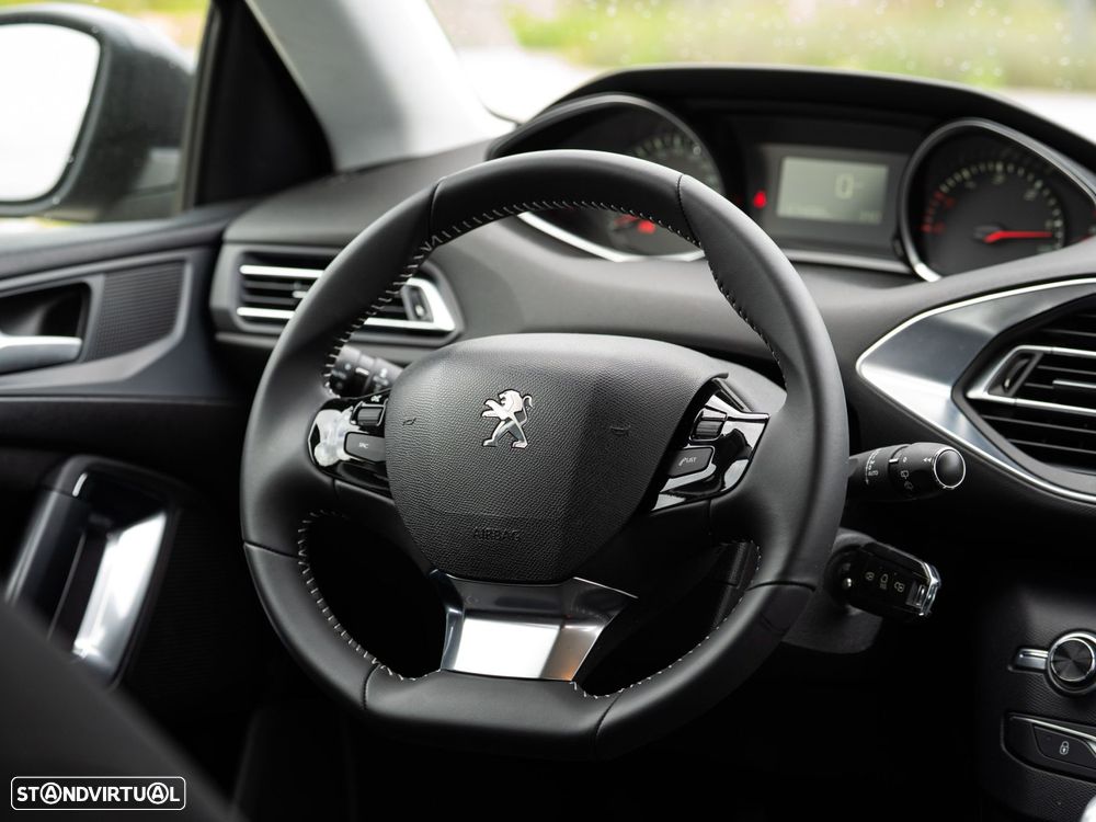 Peugeot 308 SW 1.5 BlueHDi Style - 31