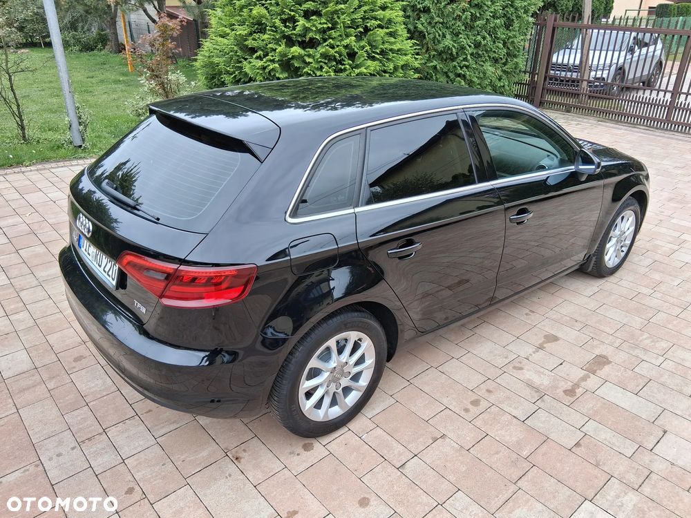 Audi A3 Sportback 1.2 TFSI S line Sportpaket - 24
