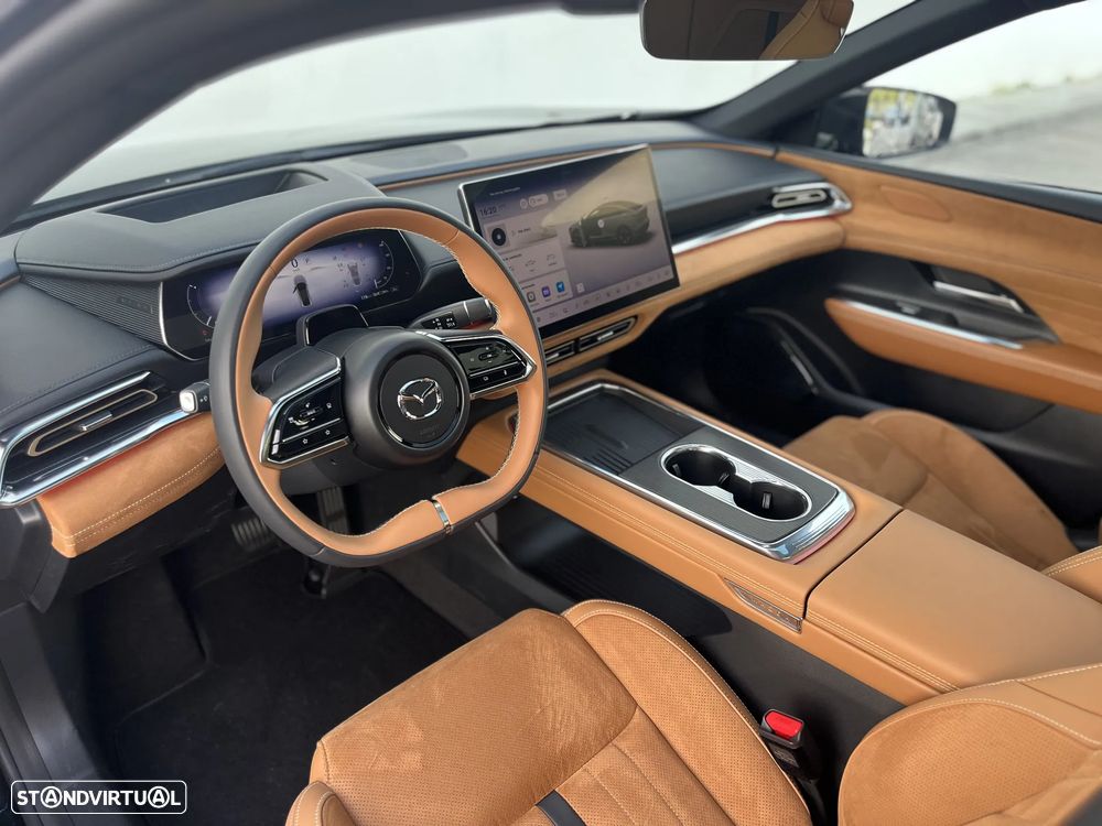 Mazda 6e 68.8 kWh Takumi Plus - 18