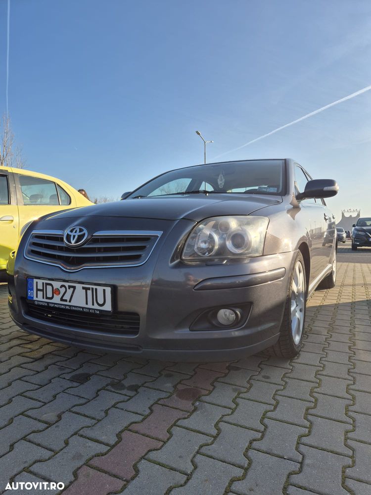 Toyota Avensis 2.0 Sedan Executive - 2