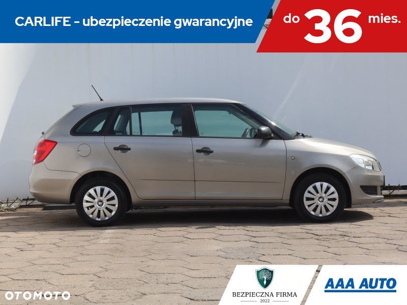 Skoda Fabia - 8