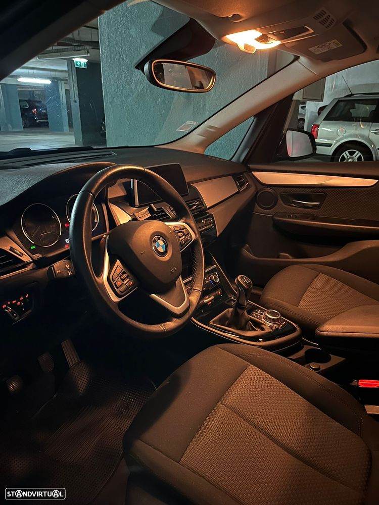 BMW 216 Active Tourer d - 11