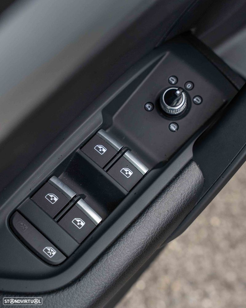 Audi Q5 2.0 TFSI Hybrid quattro S-line Tiptronic - 34