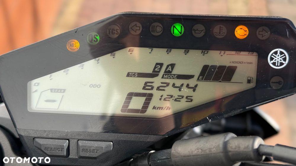 Yamaha MT - 8