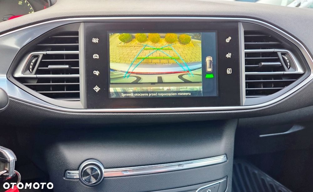 Peugeot 308 1.6 BlueHDi Style S&S - 36