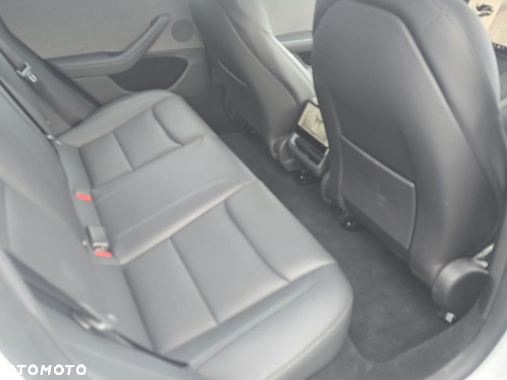 Tesla Model 3 - 22
