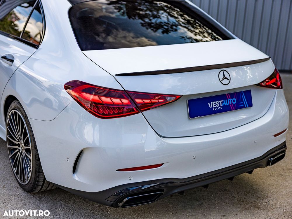Mercedes-Benz C 200 4Matic 9G-TRONIC AMG Line - 33