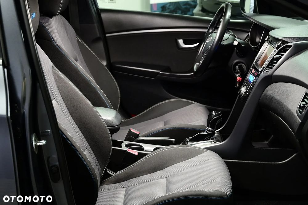 Hyundai i30 blue Kombi 1.6 CRDi DCT Passion - 22