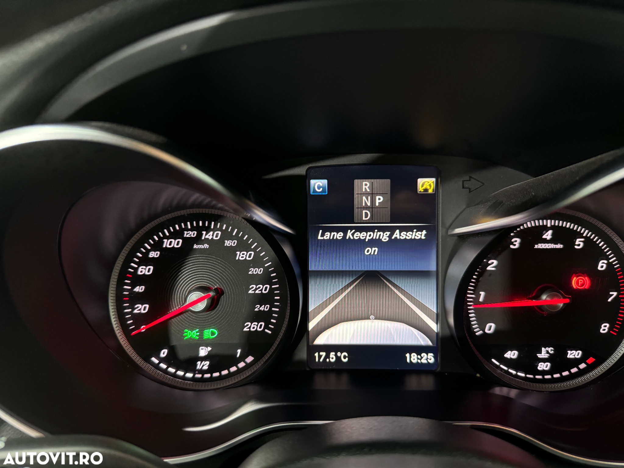 Mercedes-Benz GLC 250 4MATIC - 33