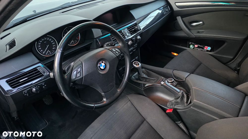 BMW Seria 5 523i Edition Lifestyle - 9