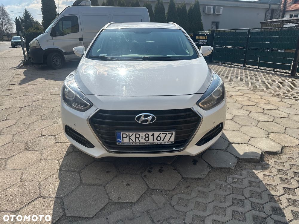 Hyundai i40 1.7 CRDi Comfort DCT - 4