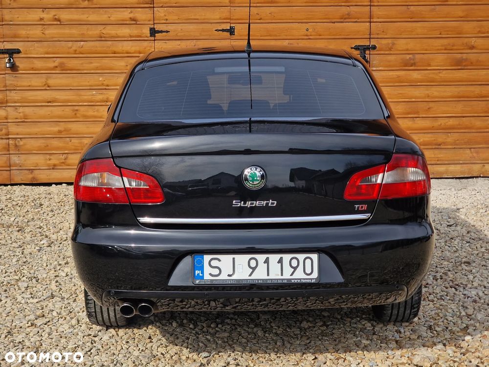 Skoda Superb 2.0 TDI Elegance - 16