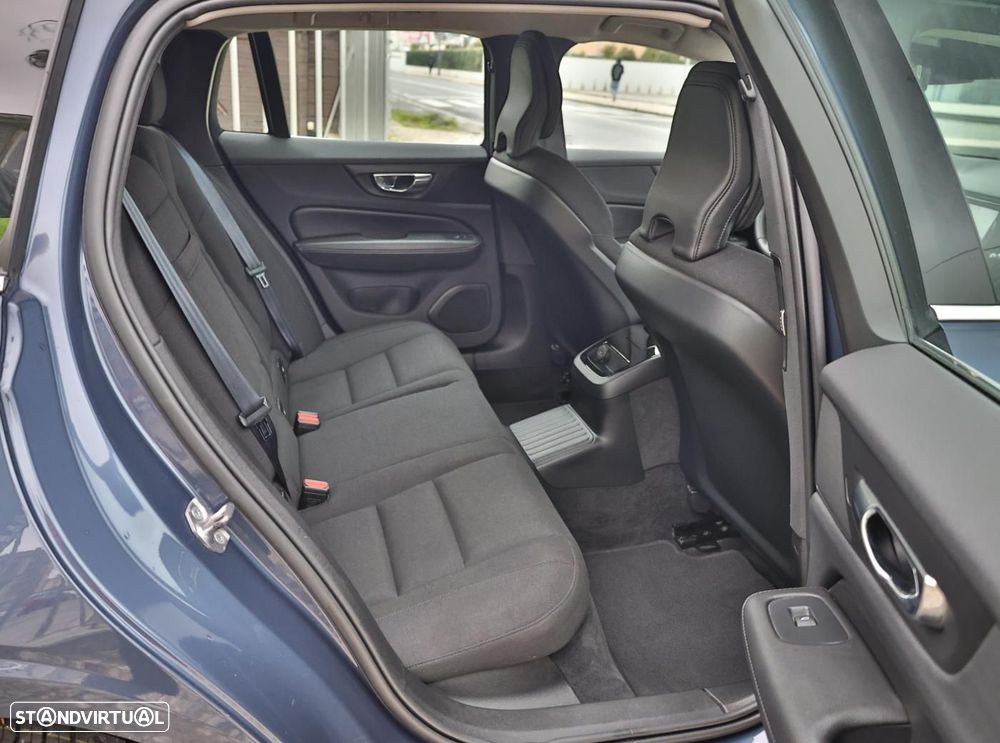 Volvo V60 2.0 T6 AWD TE Inscription Expression - 4