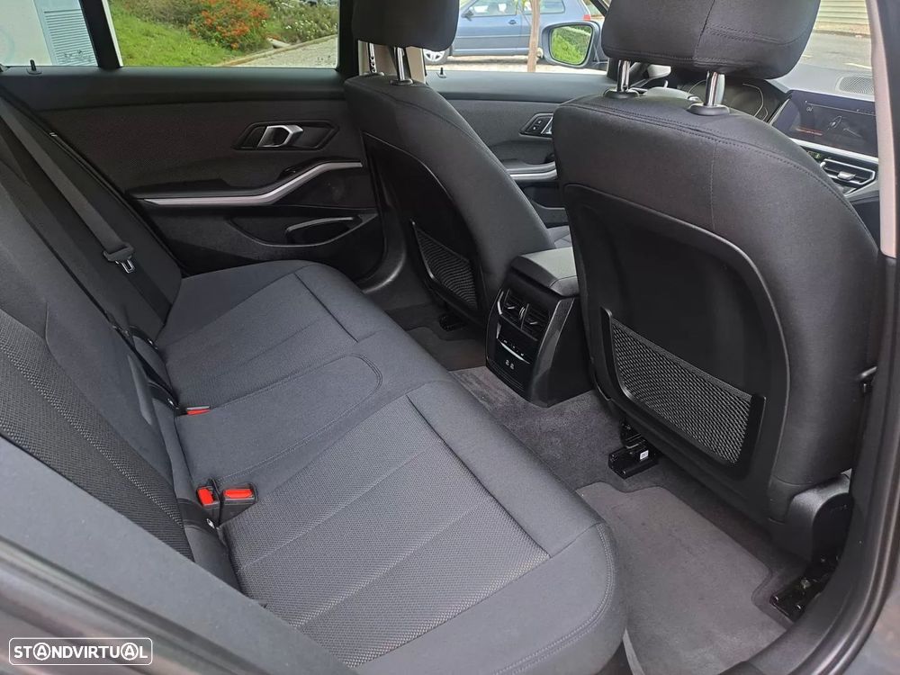 BMW 320 Gran Turismo d Auto - 26