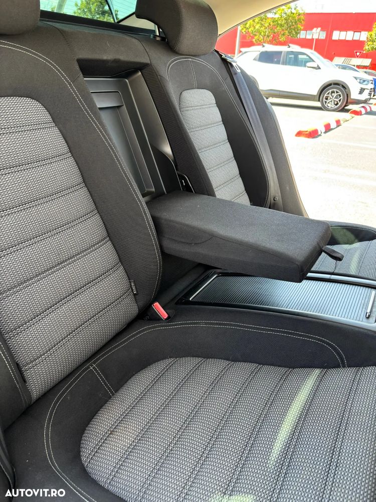 Volkswagen Passat CC - 4