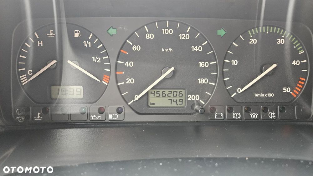 Volkswagen Multivan - 17