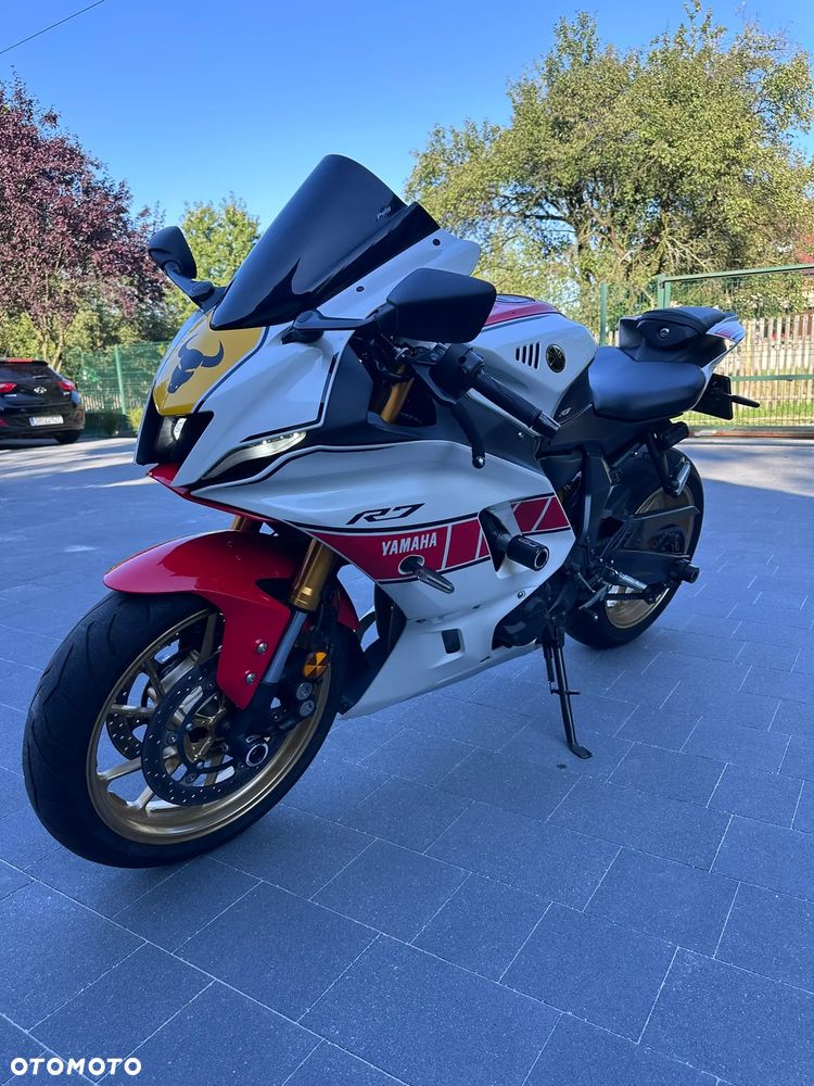 Yamaha R7 - 17