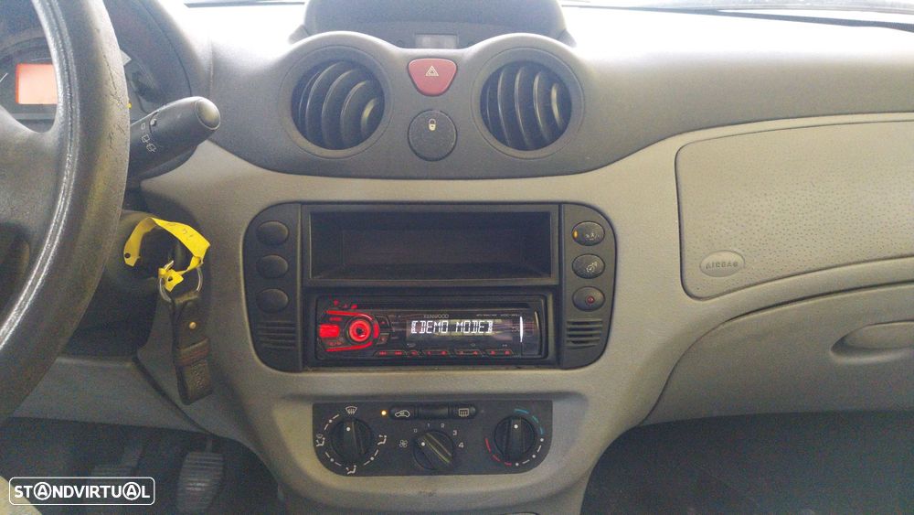 Citroën C3 1.4 HDi Exclusive - 11