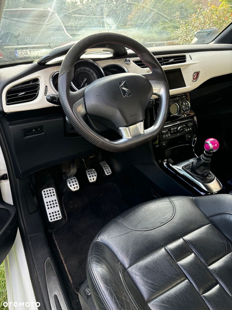 Citroën DS3 1.6 HDi SportChic - 14