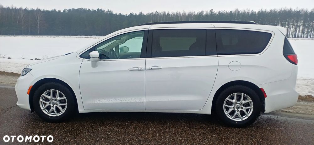 Chrysler Pacifica - 9