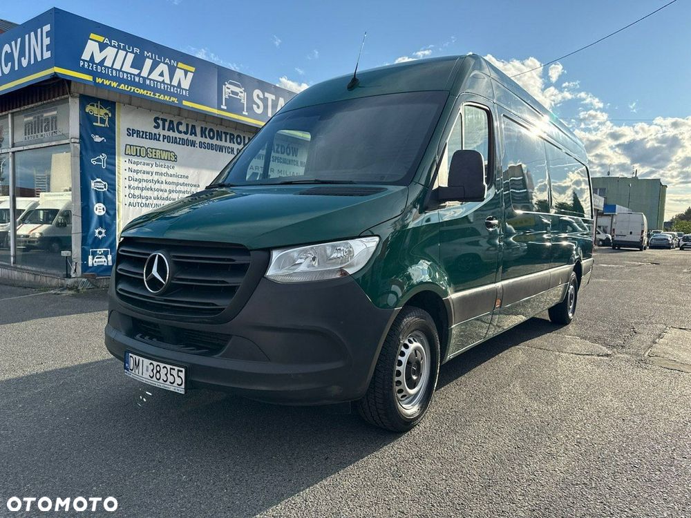 Mercedes-Benz Sprinter - 1