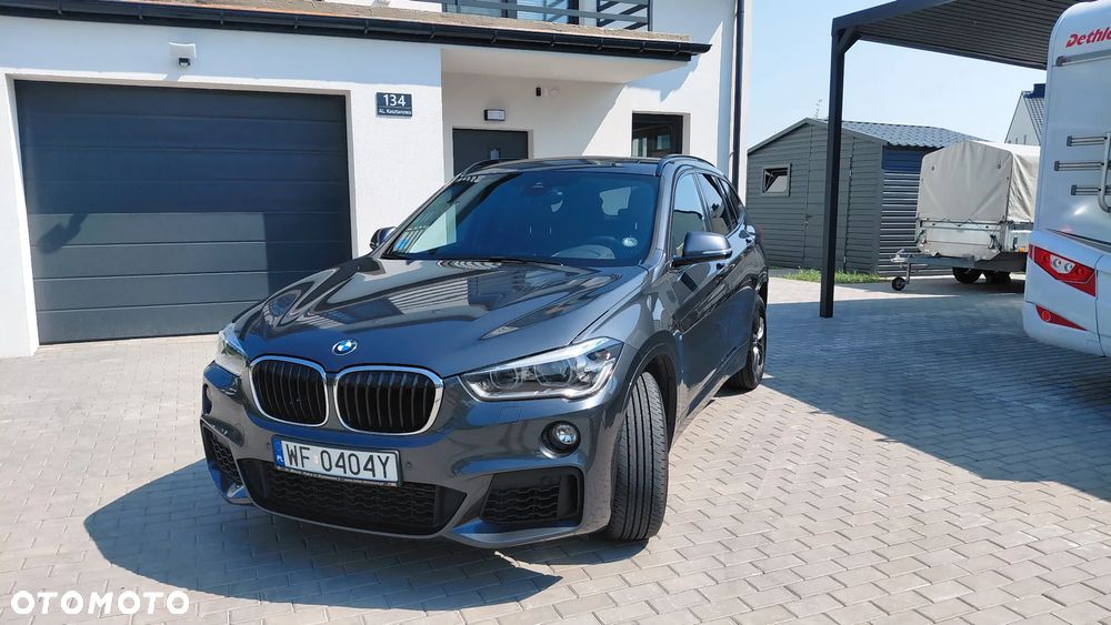 BMW X1 xDrive20i Advantage - 4