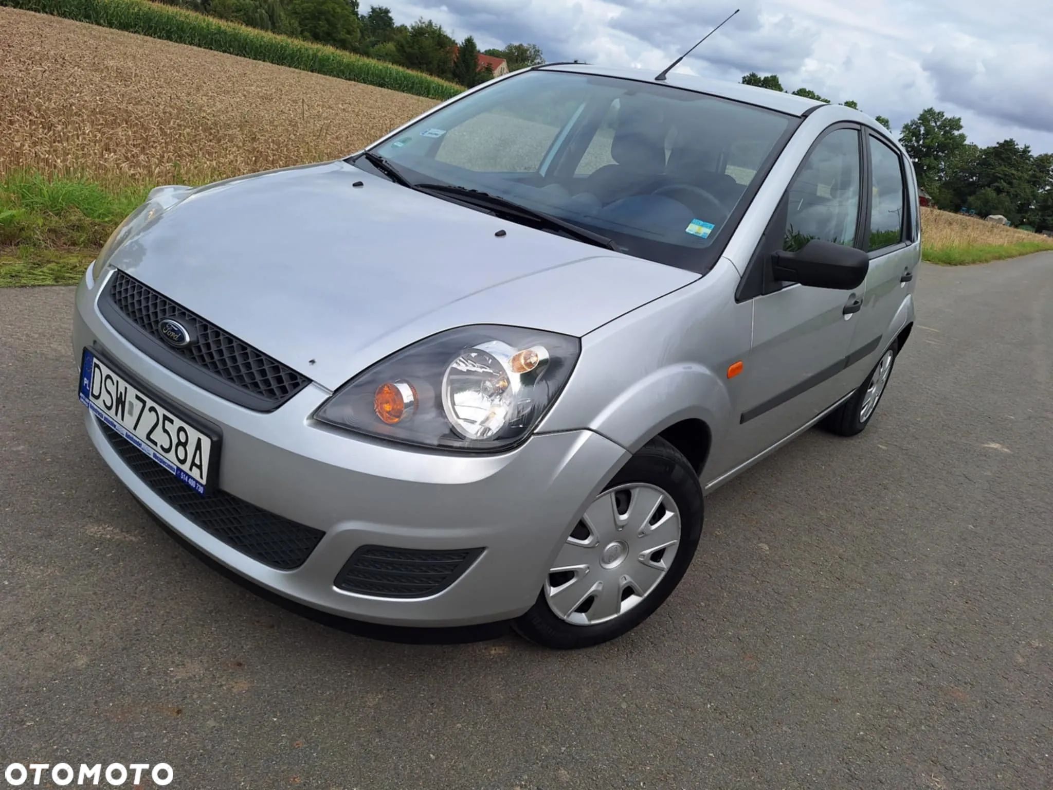 Ford Fiesta 1.4 Ambiente - 1