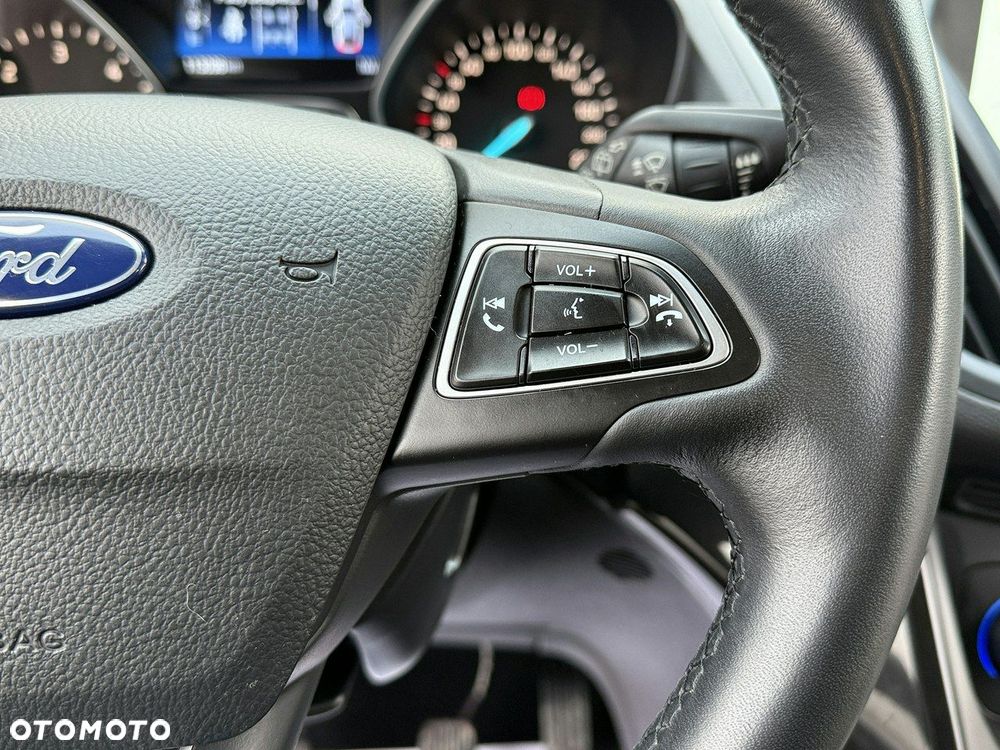 Ford Kuga 2.0 TDCi FWD Titanium - 10