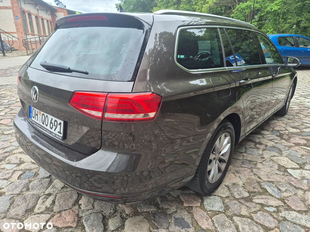 Volkswagen Passat 2.0 TDI (BlueMotion Technology) DSG Comfortline - 4