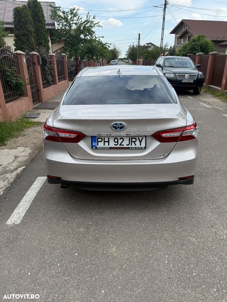 Toyota Camry 2.5 Hybrid Exclusive - 6