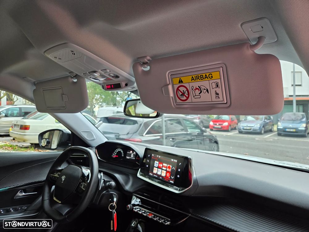 Peugeot 2008 PureTech 130 EAT8 Allure - 19