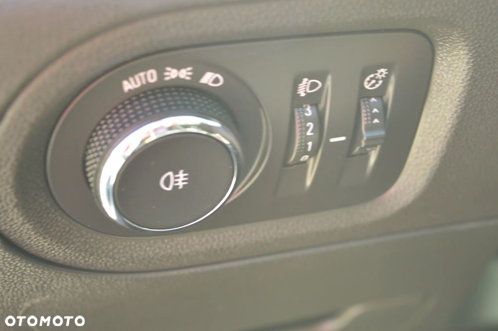 Opel Grandland X 1.2 T GPF Edition S&S - 25