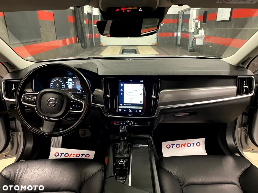 Volvo V90 D4 Geartronic Kinetic - 19