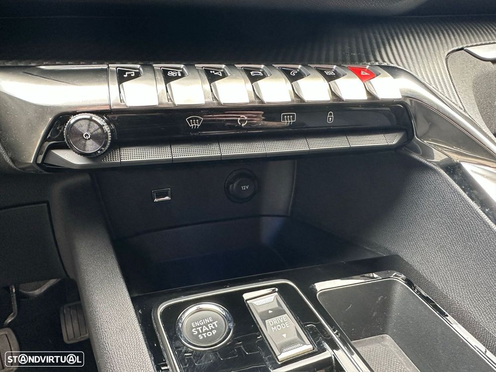 Peugeot 5008 1.2 Hybrid Allure Pack e-DCS6 - 14