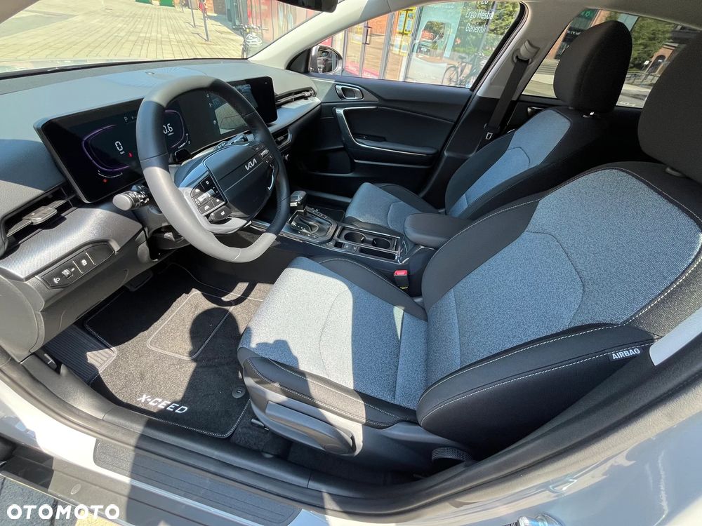 Kia XCeed 1.6 T-GDI M DCT - 13